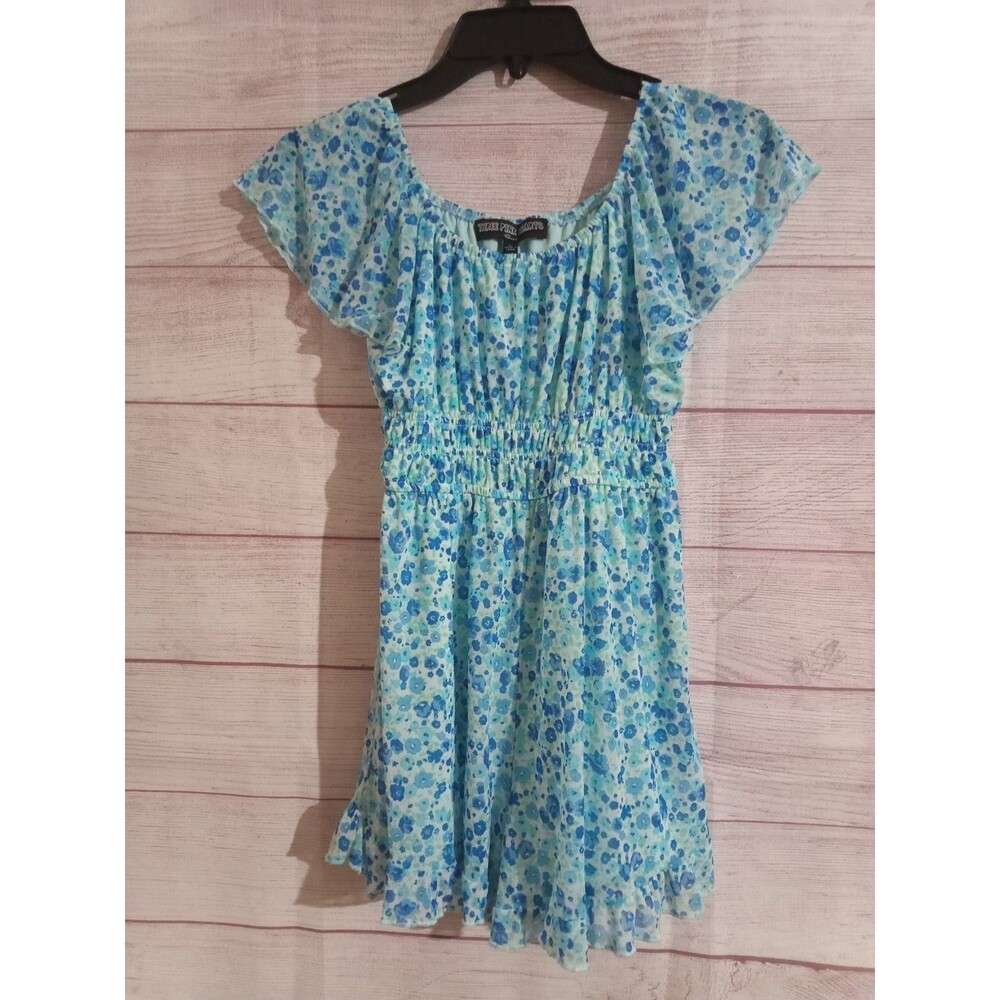 Three Pink Hearts Romper Girls Size Large  Floral Short Sleeve Stretch Blue